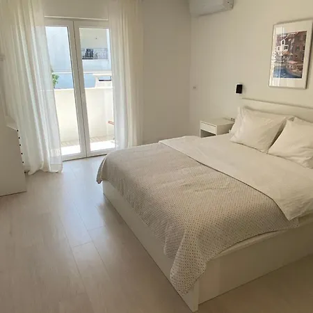 Feelathome Hvar Apartment *