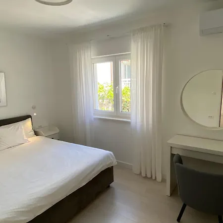Feelathome Hvar Апартаменти Хвар