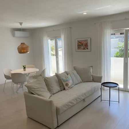 Feelathome Hvar Apartmán *